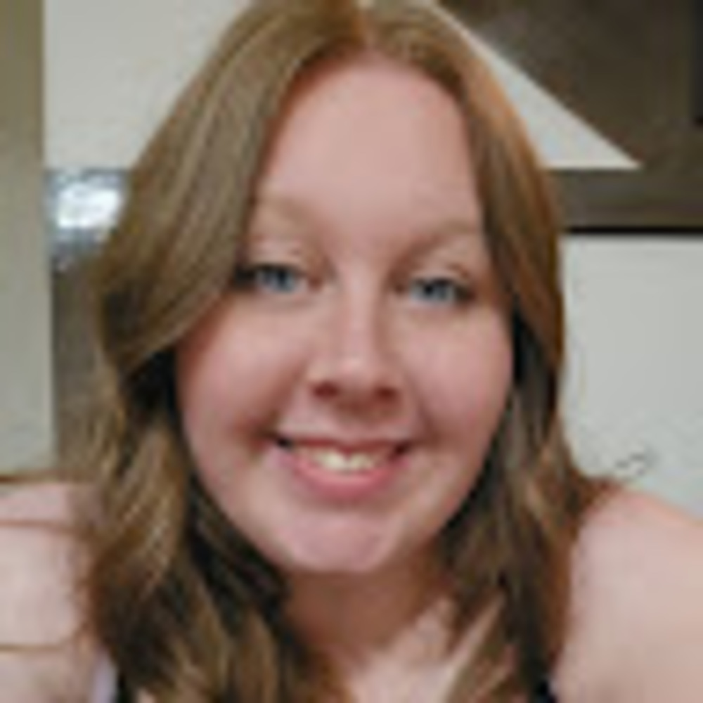 Meet your Posher, Elaina